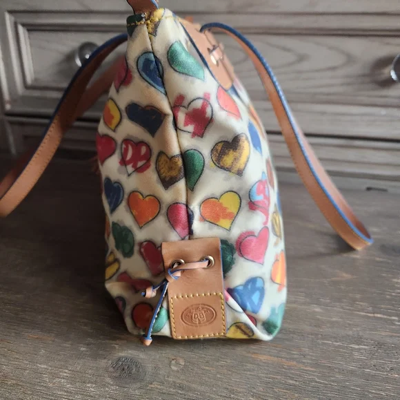 Like New Dooney & Bourke Crayon Hearts Canvas Coated Leather Shoulder Bag - Picture 7 of 12